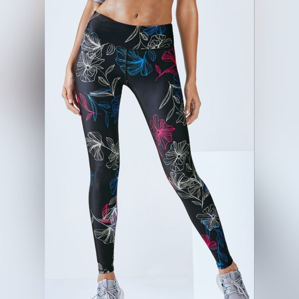 PRE-OWNED Fabletics Black Floral Leggings